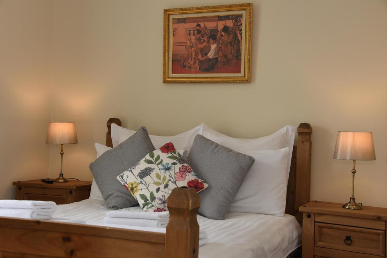 The Llanelwedd Arms Hotel Builth Wells Zewnętrze zdjęcie