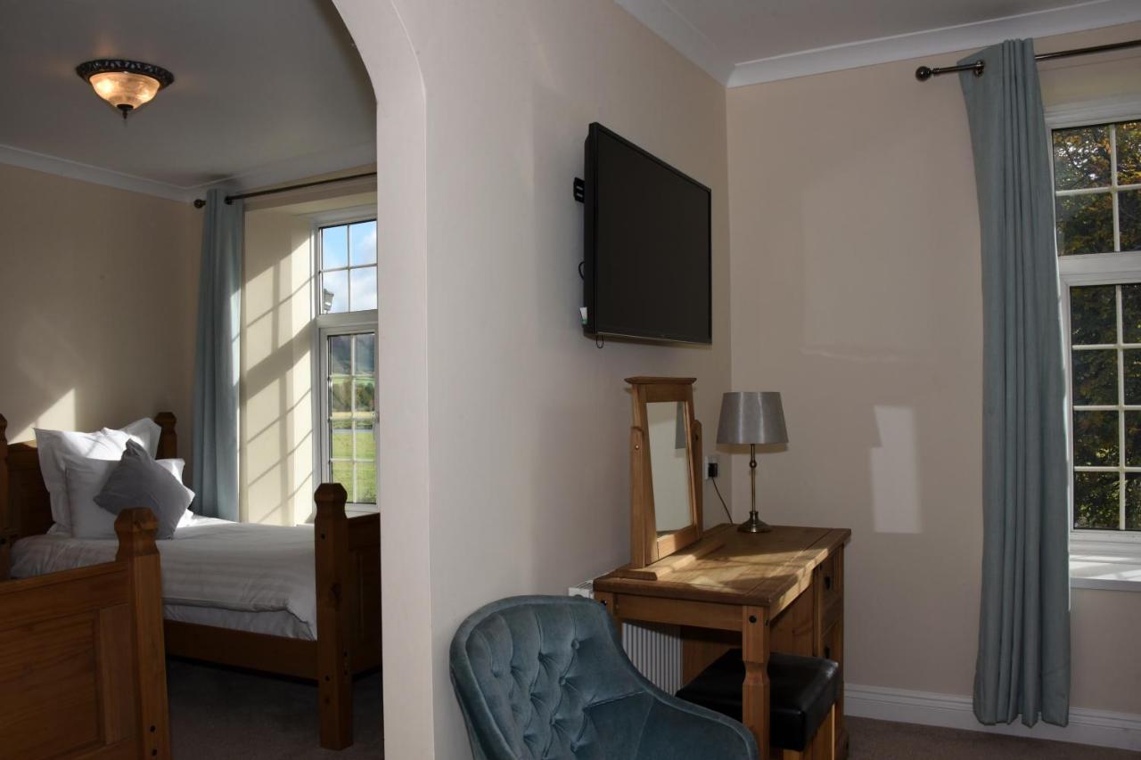 The Llanelwedd Arms Hotel Builth Wells Zewnętrze zdjęcie