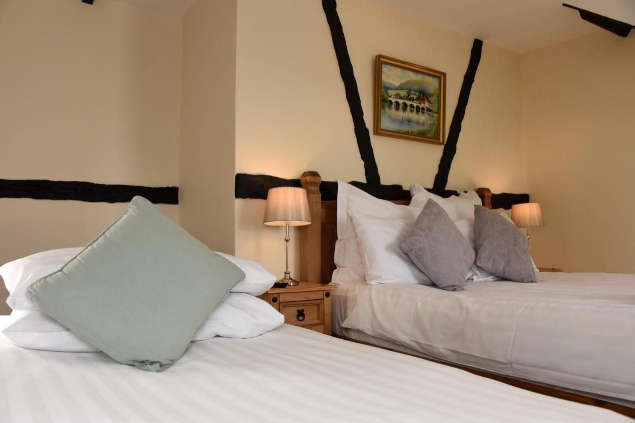The Llanelwedd Arms Hotel Builth Wells Zewnętrze zdjęcie