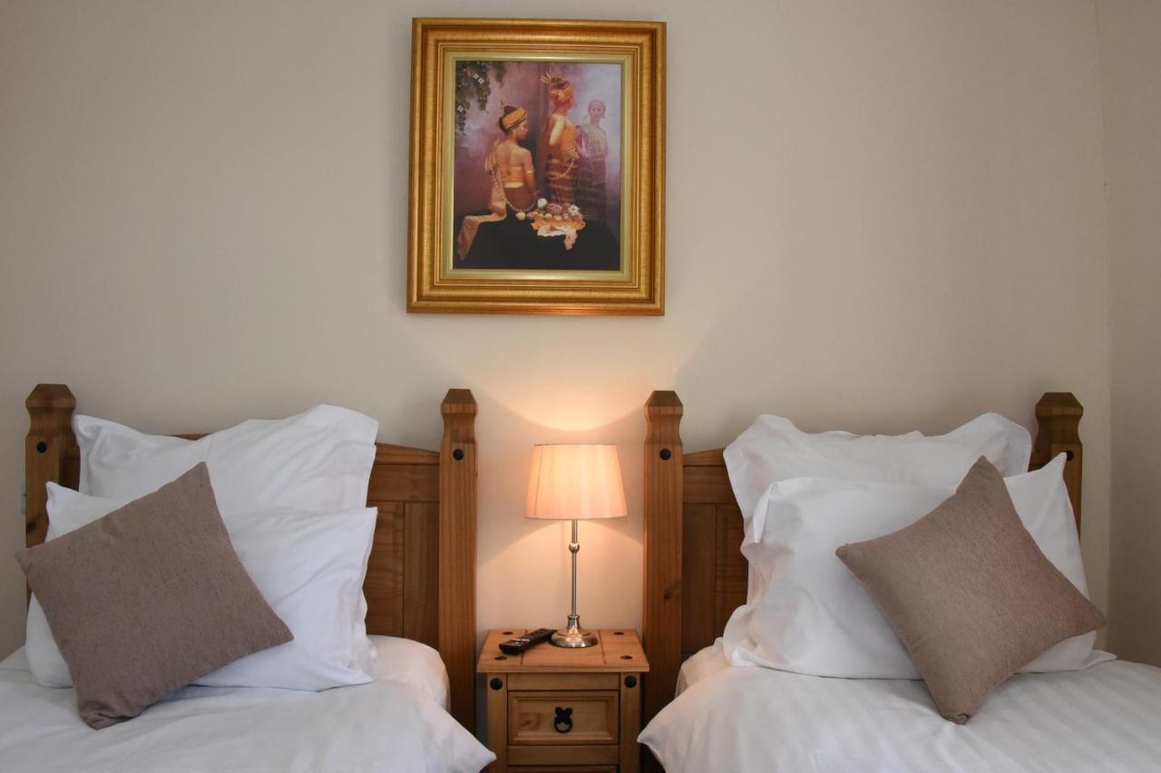 The Llanelwedd Arms Hotel Builth Wells Zewnętrze zdjęcie