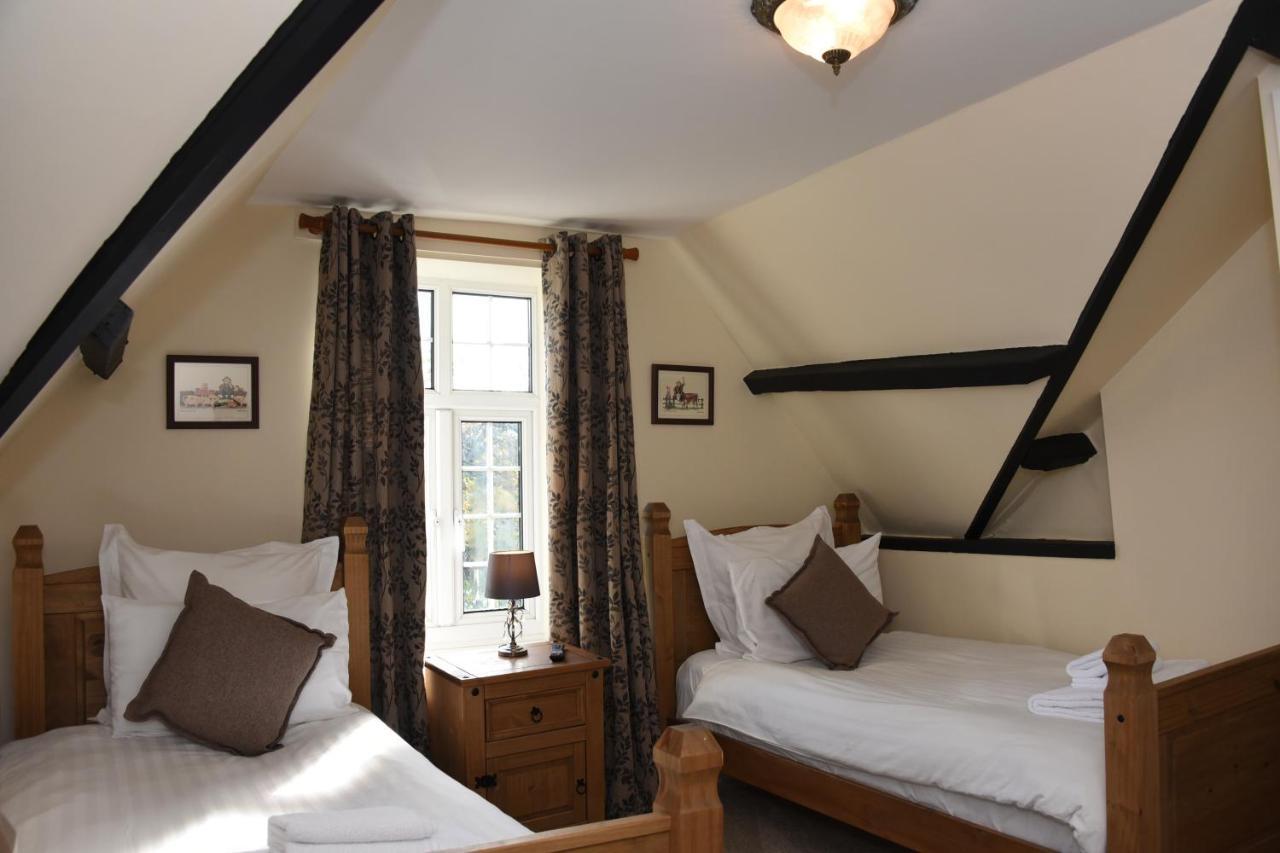 The Llanelwedd Arms Hotel Builth Wells Zewnętrze zdjęcie