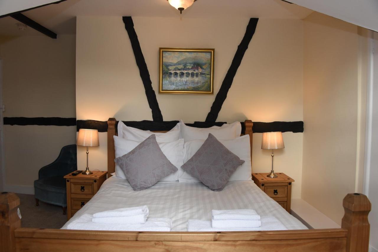 The Llanelwedd Arms Hotel Builth Wells Zewnętrze zdjęcie
