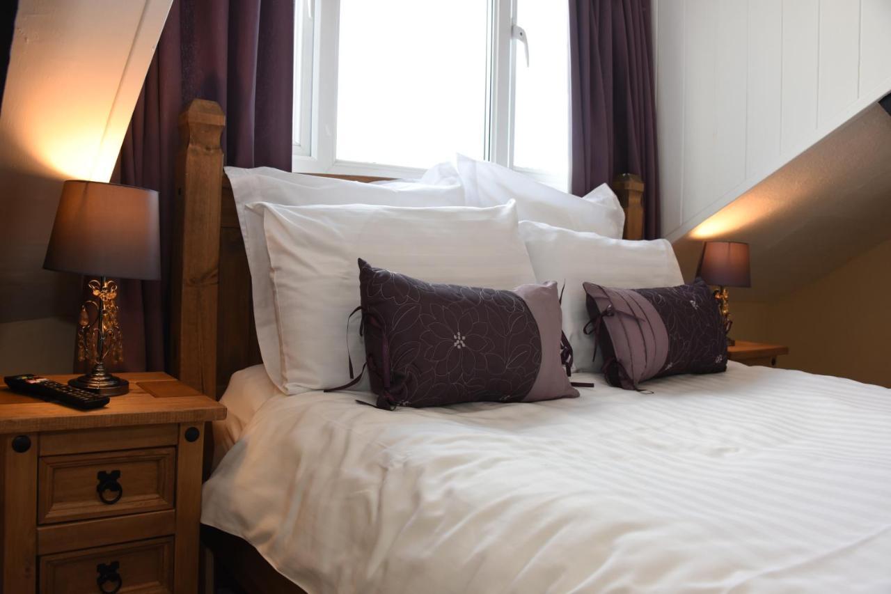 The Llanelwedd Arms Hotel Builth Wells Zewnętrze zdjęcie