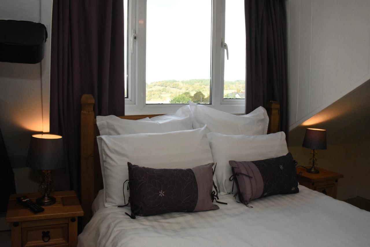 The Llanelwedd Arms Hotel Builth Wells Zewnętrze zdjęcie