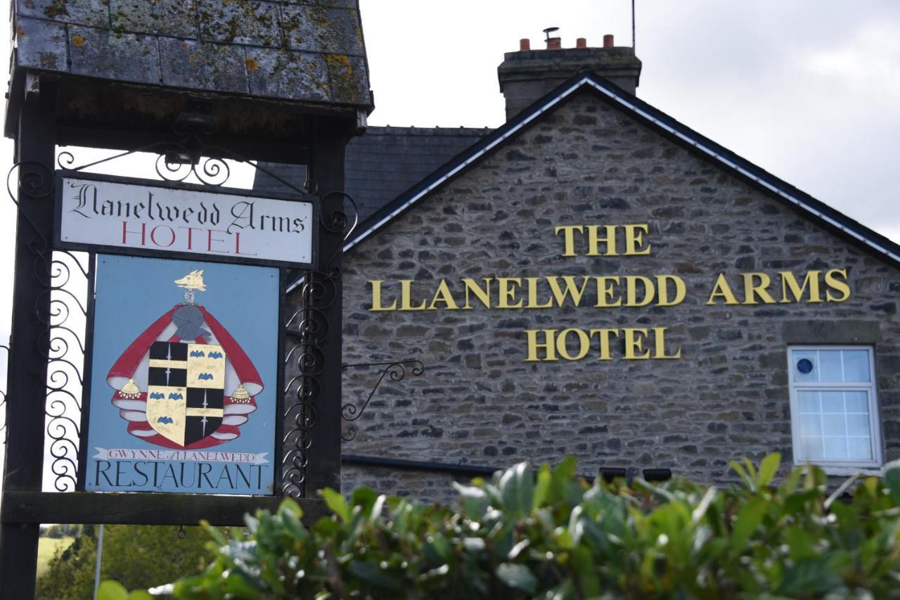 The Llanelwedd Arms Hotel Builth Wells Zewnętrze zdjęcie