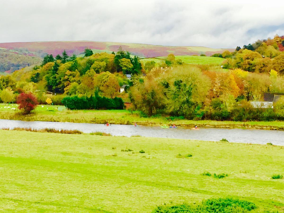 The Llanelwedd Arms Hotel Builth Wells Zewnętrze zdjęcie